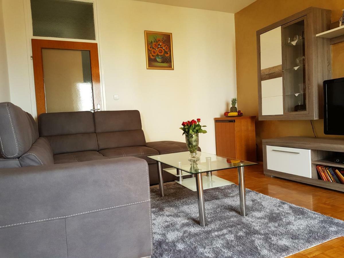 Apartment Mila Umag Luaran gambar