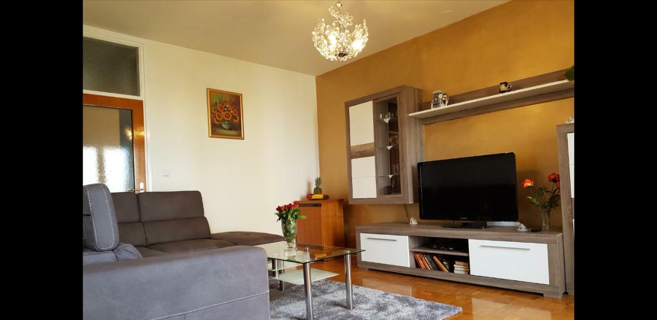 Apartment Mila Umag Luaran gambar