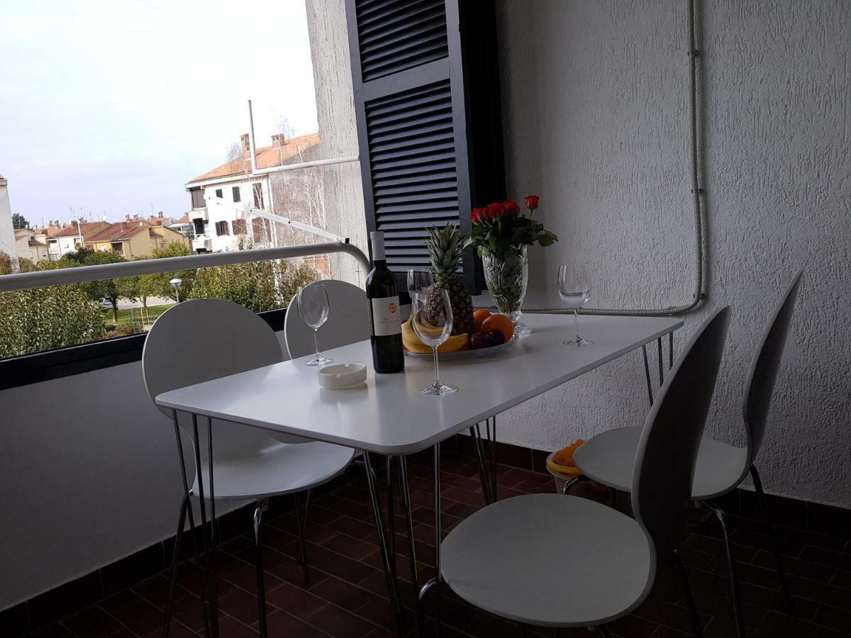 Apartment Mila Umag Luaran gambar