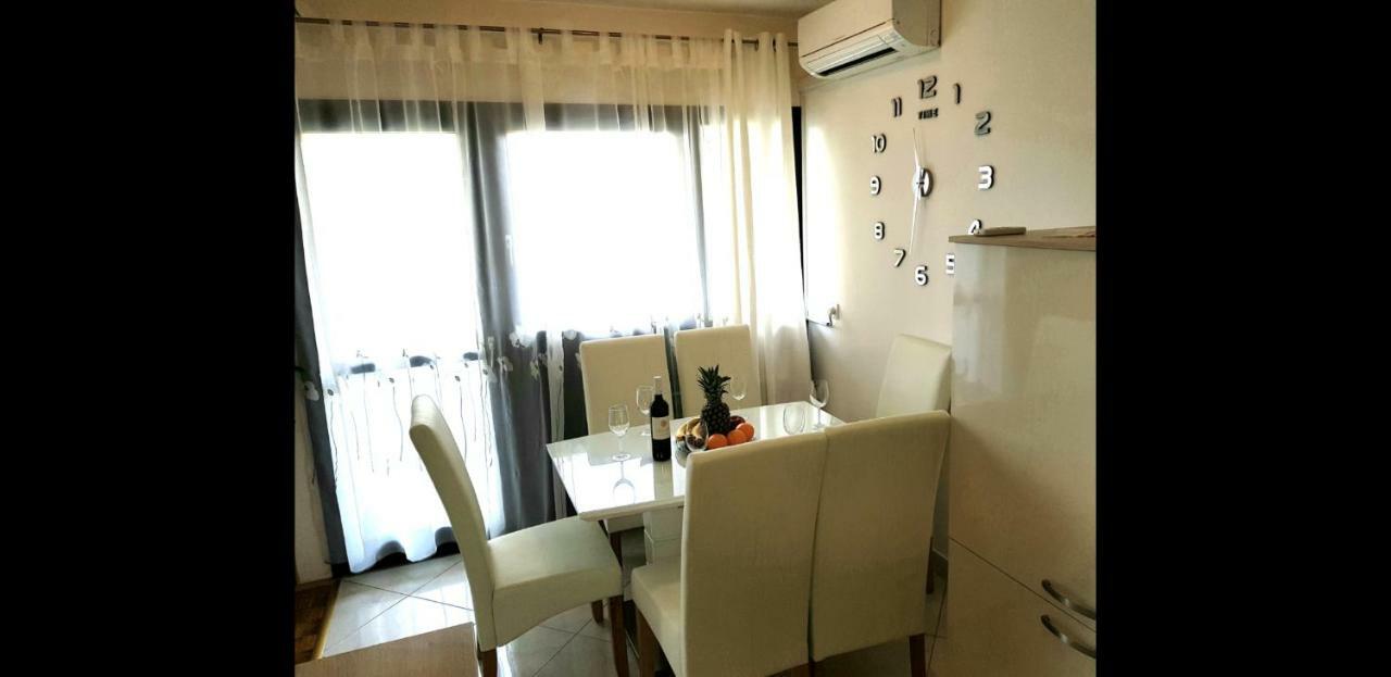 Apartment Mila Umag Luaran gambar
