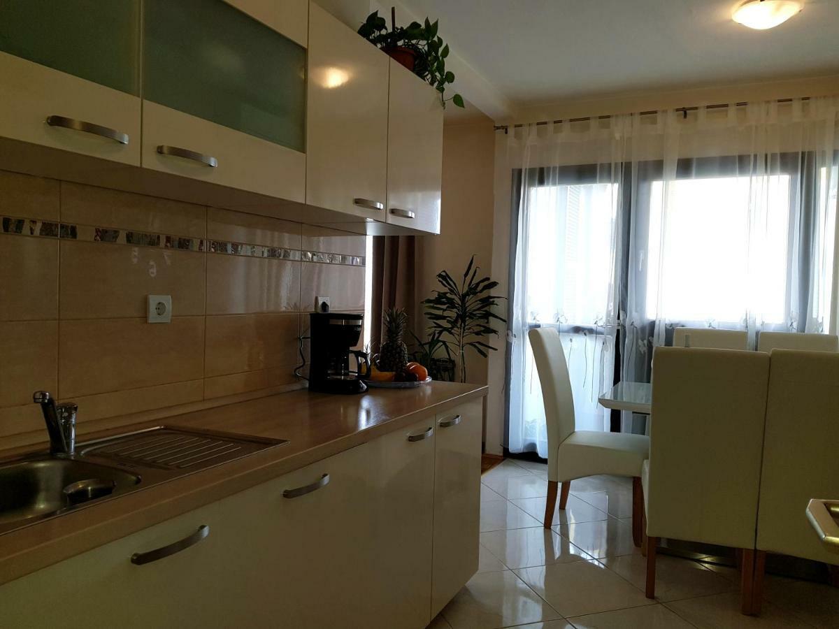 Apartment Mila Umag Luaran gambar