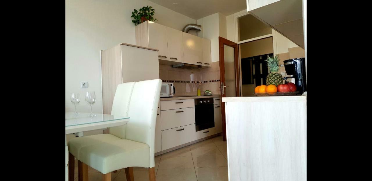 Apartment Mila Umag Luaran gambar